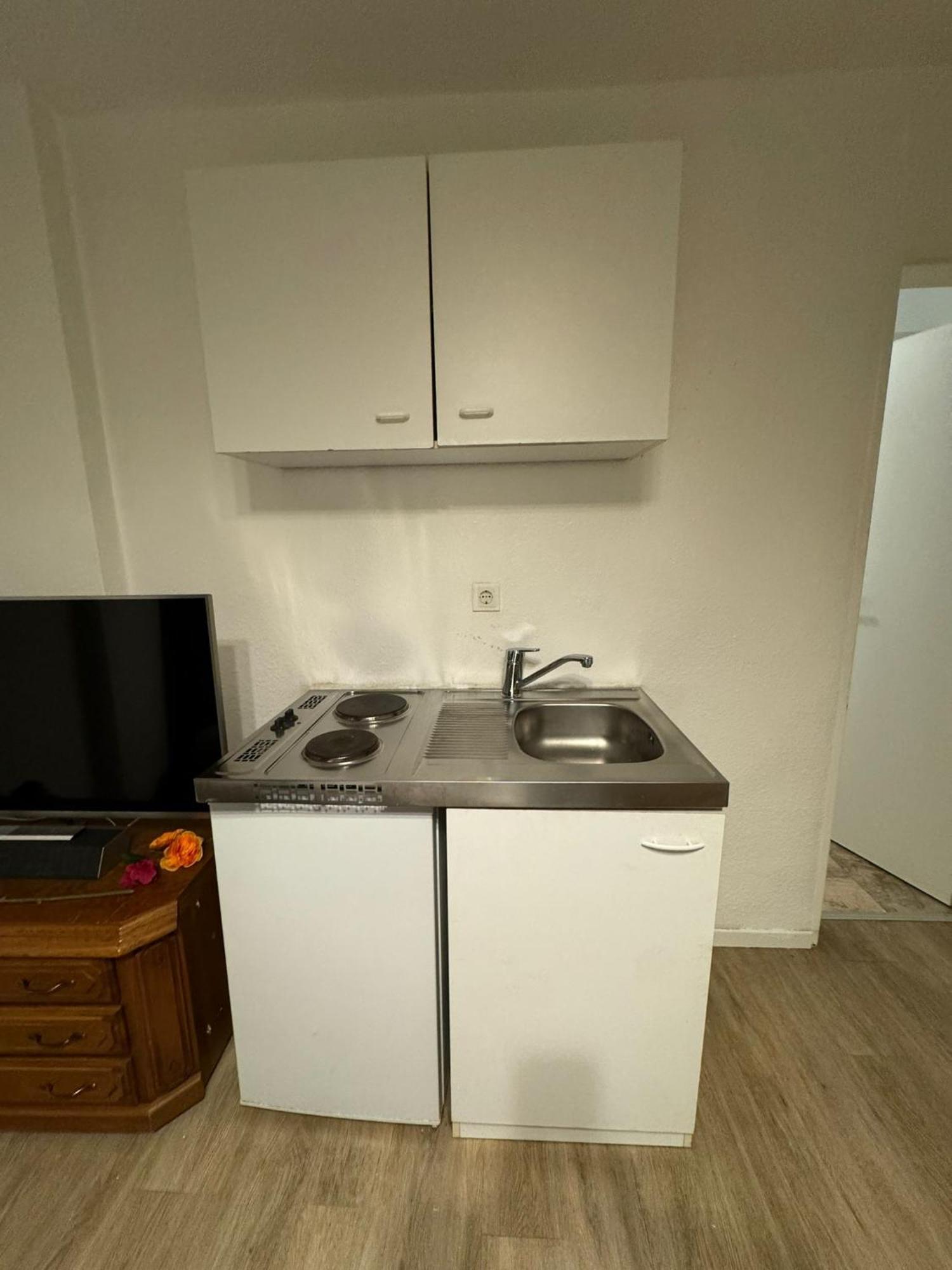 Moebliertes Zimmer Mit Tv, Internet & Kompletter Ausstattung In Bonn-Mehlem מראה חיצוני תמונה
